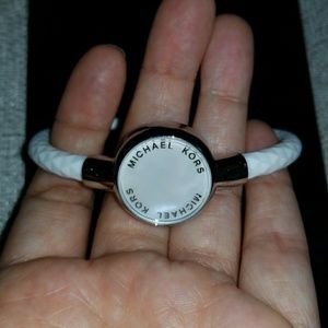 Michael Kors Access Crosby Tracker